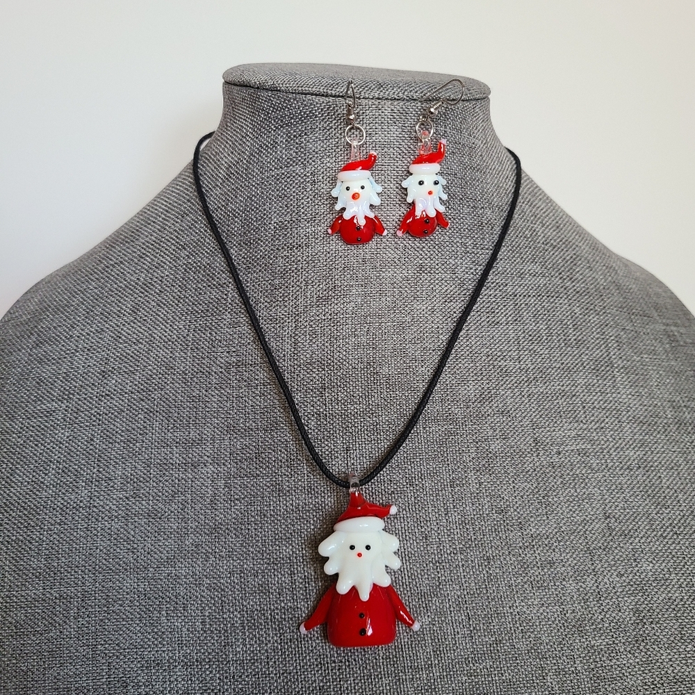 Glass Santas Set Of Necklace and Earrings - New